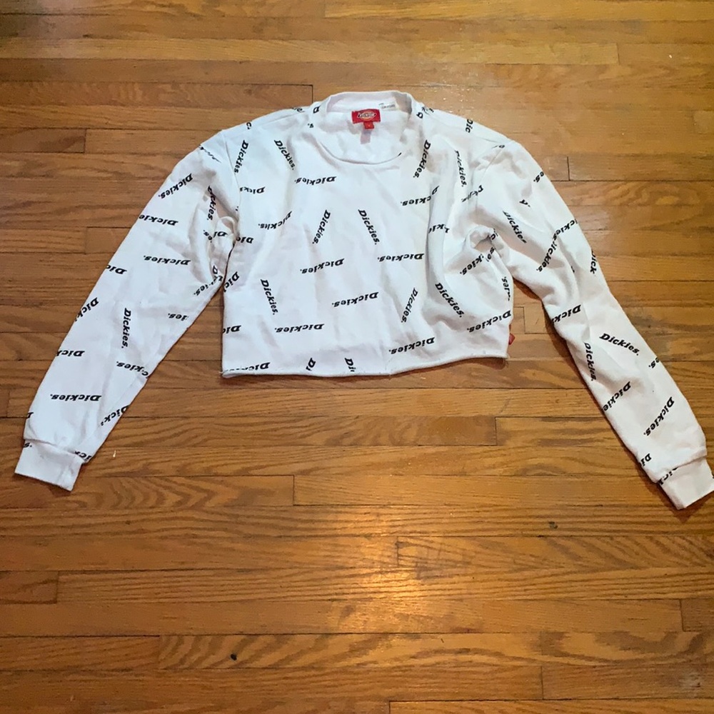 Dickie’s cropped crew neck EUC